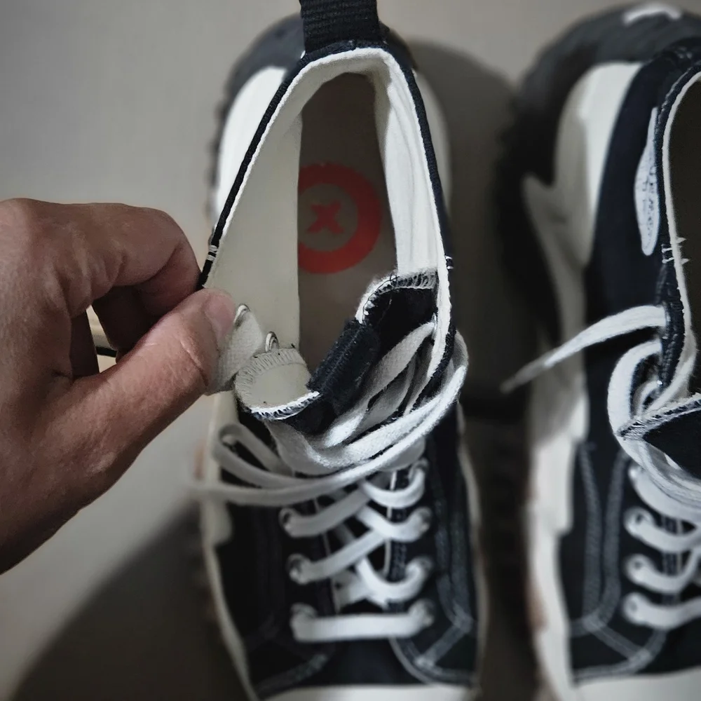 Converse Black and White High-Top Sneakers 8 Mens 9.5 Womens - Picture 3 of 8